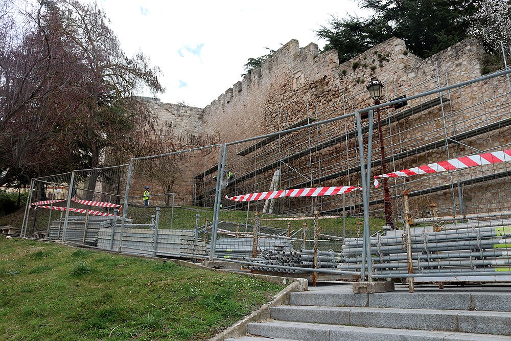 Obras en la muralla anexa al Arco de San Martín